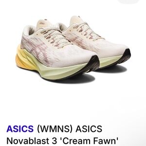 ASICS Women's Novablast 3 Beige Running Shoes size10.5 Men 9 unisex, gently used